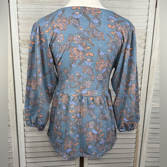 BOBEAU Peplum Blouse Muted Floral Pattern-XS - Picture 2 of 2